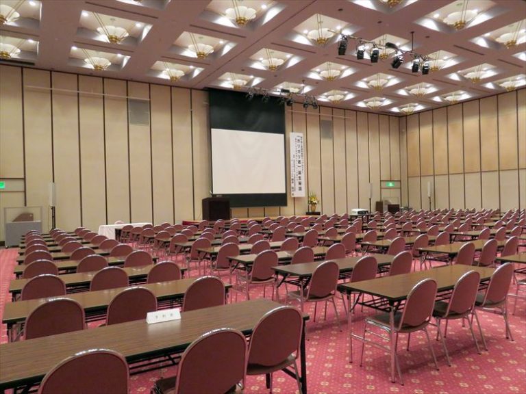 神戸商工会議所経営トップセミナーが開催されました。 神戸商工会議所のコンベンション施設（貸会議室・テナント）